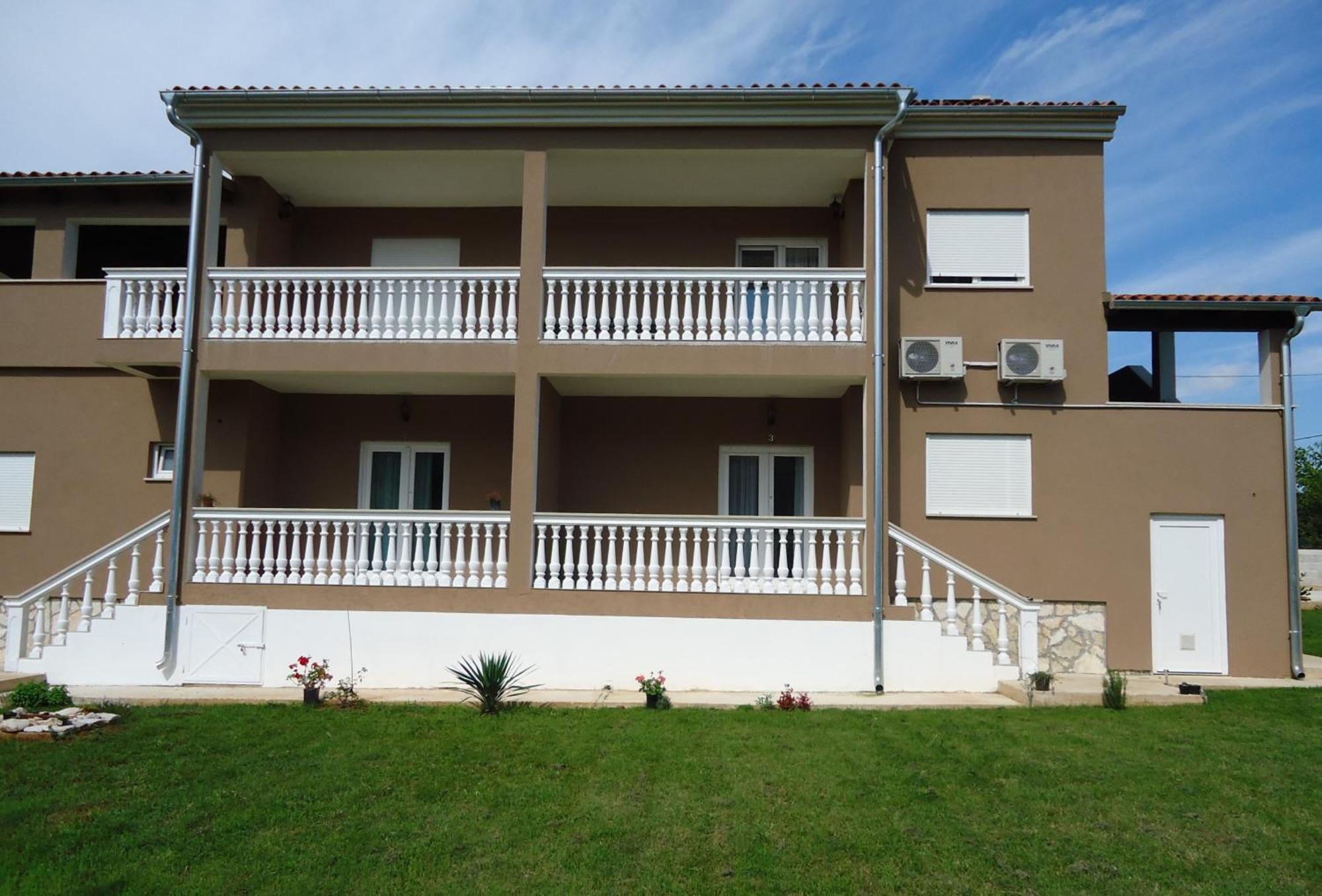 Nina Apartments กรินิตซา ภายนอก รูปภาพ